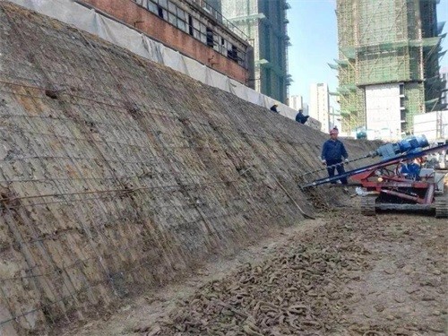 城厢建筑边坡支护